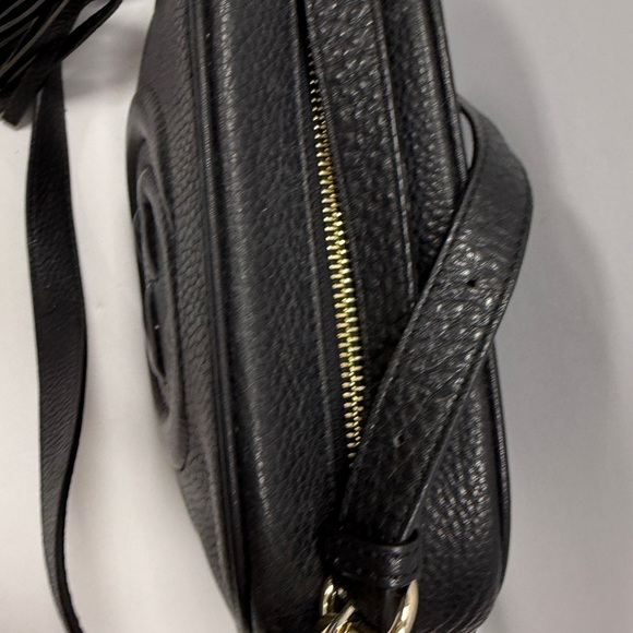 Gucci Black Leather Crossbody Bag with Tassel - Picture 3 of 12